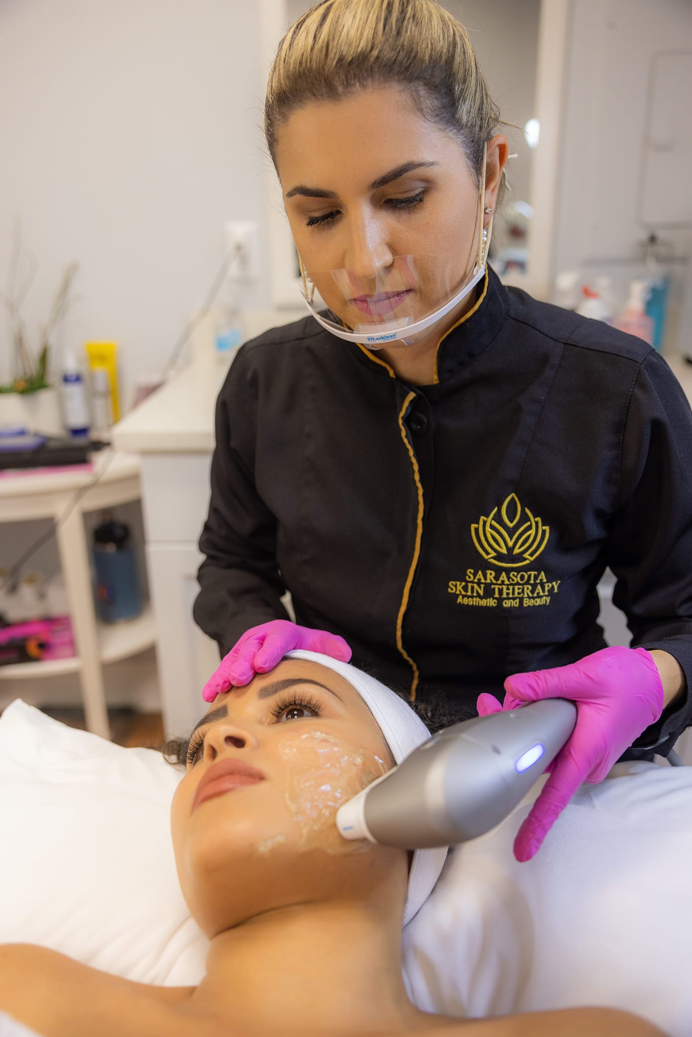 Sarasota skin clinic Sarasota aesthetician Sarasota facial treatments | HIFU MPT Treatment Face & Neck – Single Session HIFU MPT Treatment Face & Neck – Single Session - Image 4
