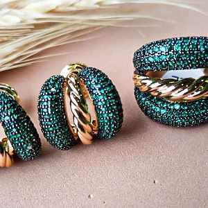Emerald Twist Luxe Set Semi-jewelry with premium finish