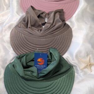 Stylish beach visor hat with wide brim and lightweight design, Fashion Brasil Sun and Sea.