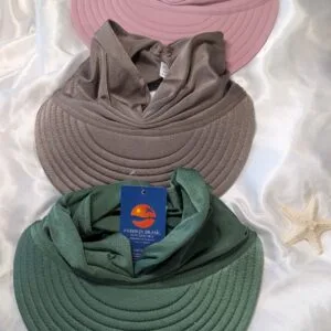 Stylish beach visor hat with wide brim and lightweight design, Fashion Brasil Sun and Sea.