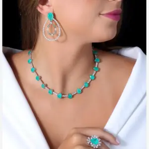 Mari Semijoias emerald radiance necklace with semi-precious teardrop stones and zirconias