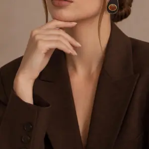 Amber Noir Teardrop Earrings - Mari Semijoias